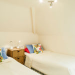 Twin bedroom in Mylor