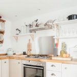 17 Farmers Meadow kitchen with oven and gas hob