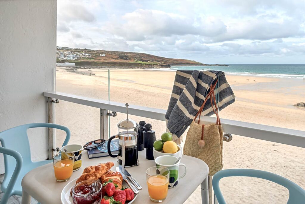 11 Barnaloft Sea Views Porthmeor Beach