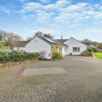 Riverside Retreat Driveway