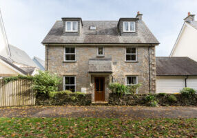 Oyster Catcher External Front